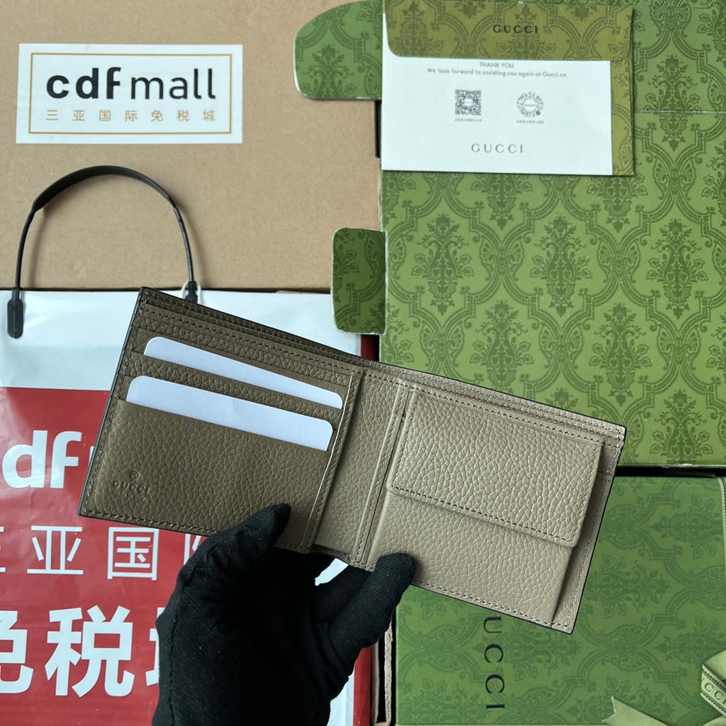 GUCCI WALLET 11 IN MOSS GREEN EMBOSSED CALFSKIN