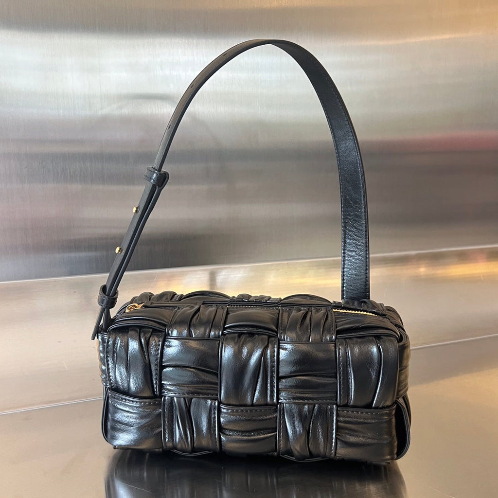 BOTTEGA VENETA SMALL BRICK CASSETTE 23 IN BLACK SOFT LAMBSKIN
