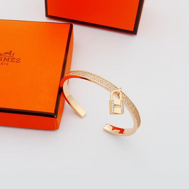 18K Kelly Clochette Diamond Hermes Bracelet