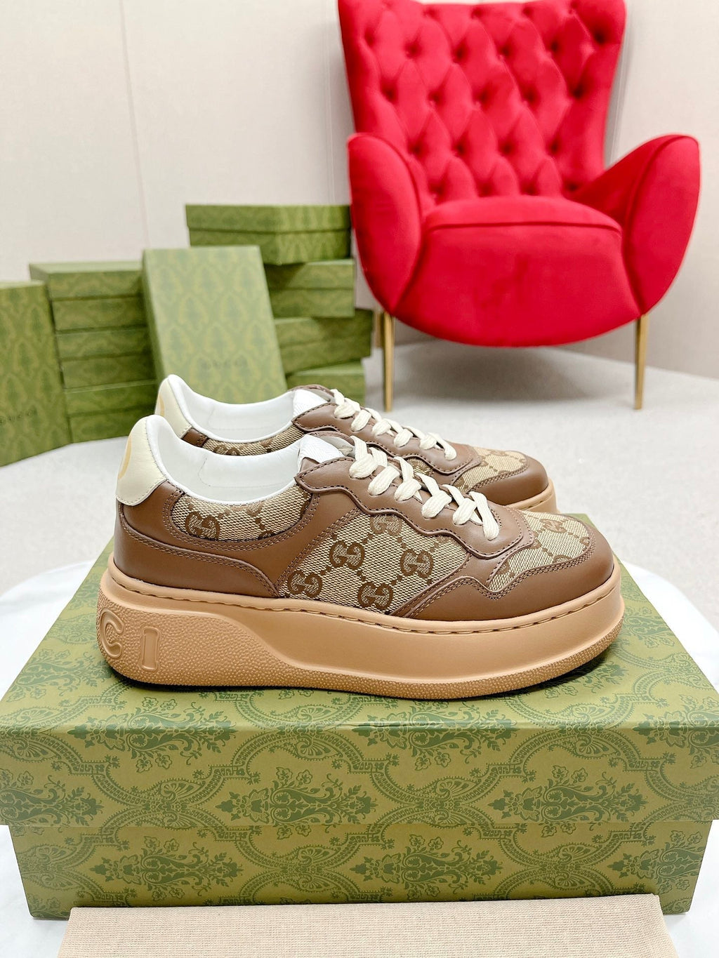 GUCCI TRAINER CARAMEL CALFSKIN