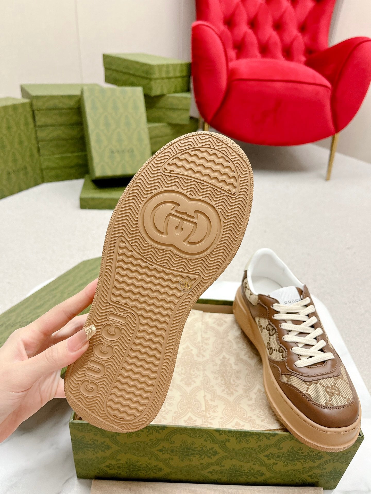 GUCCI TRAINER CARAMEL CALFSKIN