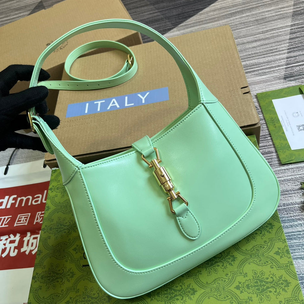 GUCCI JACKIE SMALL 28 SHOULDER BAG IN LIGHT GREEN CALFSKIN
