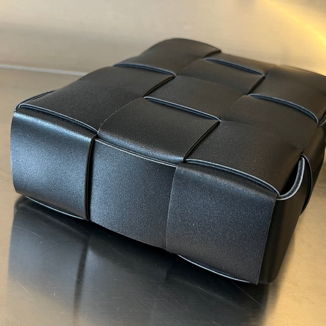 BOTTEGA VENETA PHONE BAG 18 IN BLACK LAMBSKIN