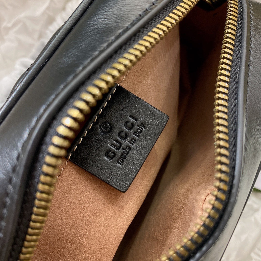 GUCCI MINI 18 MARMONT MATELASSÉ BLACK CALFSKIN WITH GOLDEN LOGO