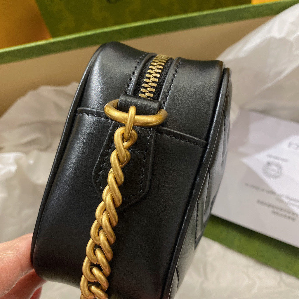 GUCCI MINI 18 MARMONT MATELASSÉ BLACK CALFSKIN WITH GOLDEN LOGO