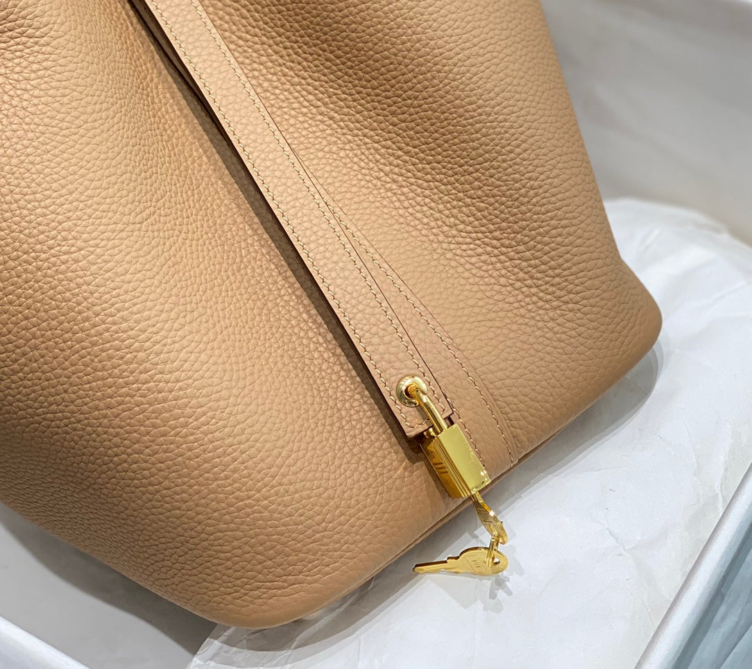 HERMES picotin lock 22 beige togo ghw