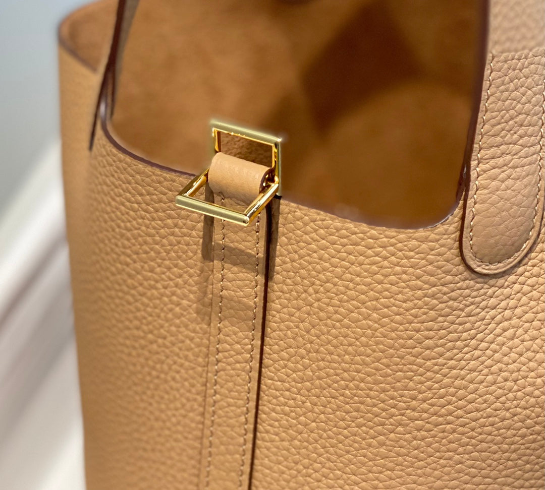 HERMES picotin lock 18 beige togo ghw