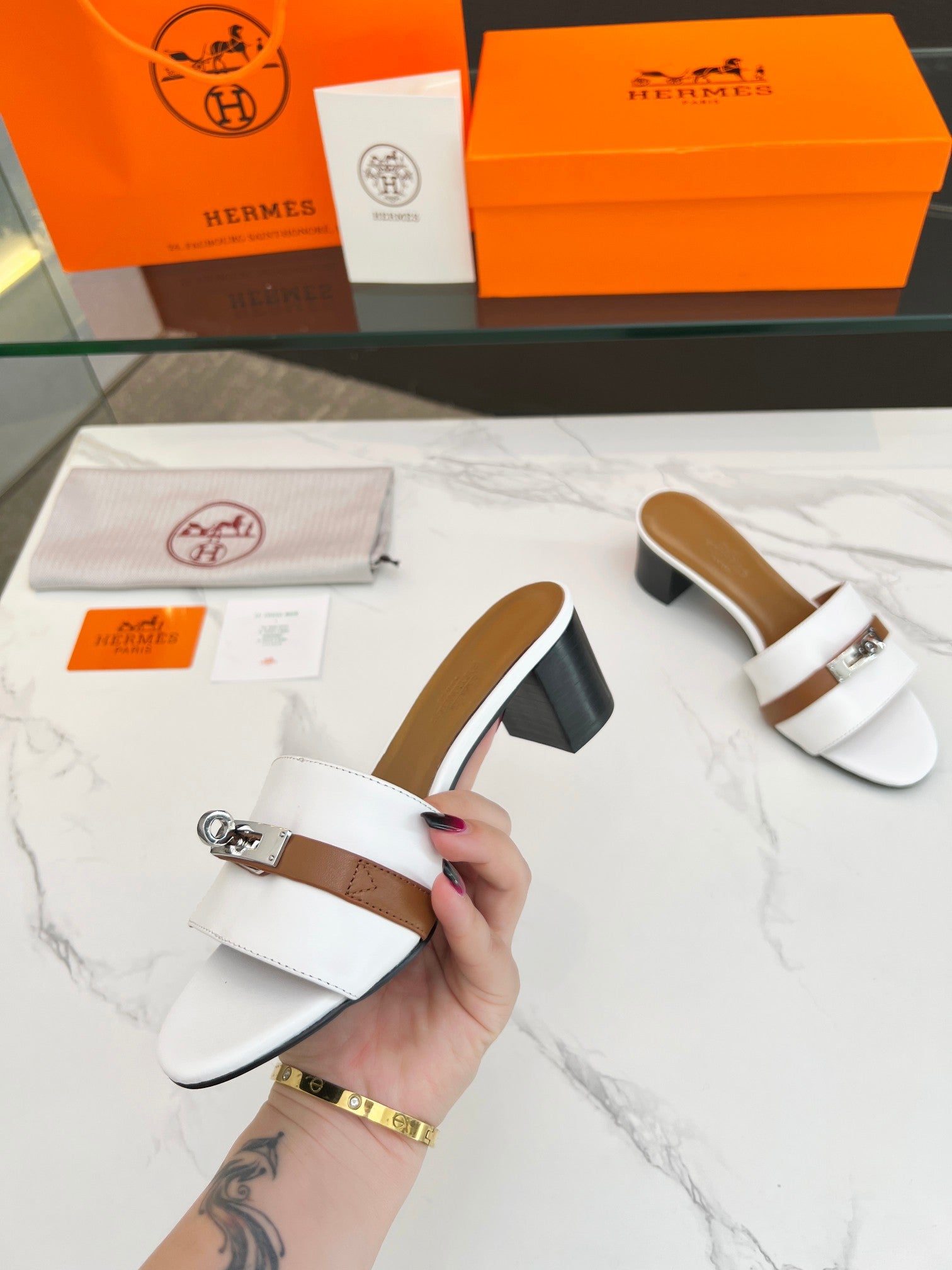 HERMES Gigi 50 Sandal White Tan Calfskin