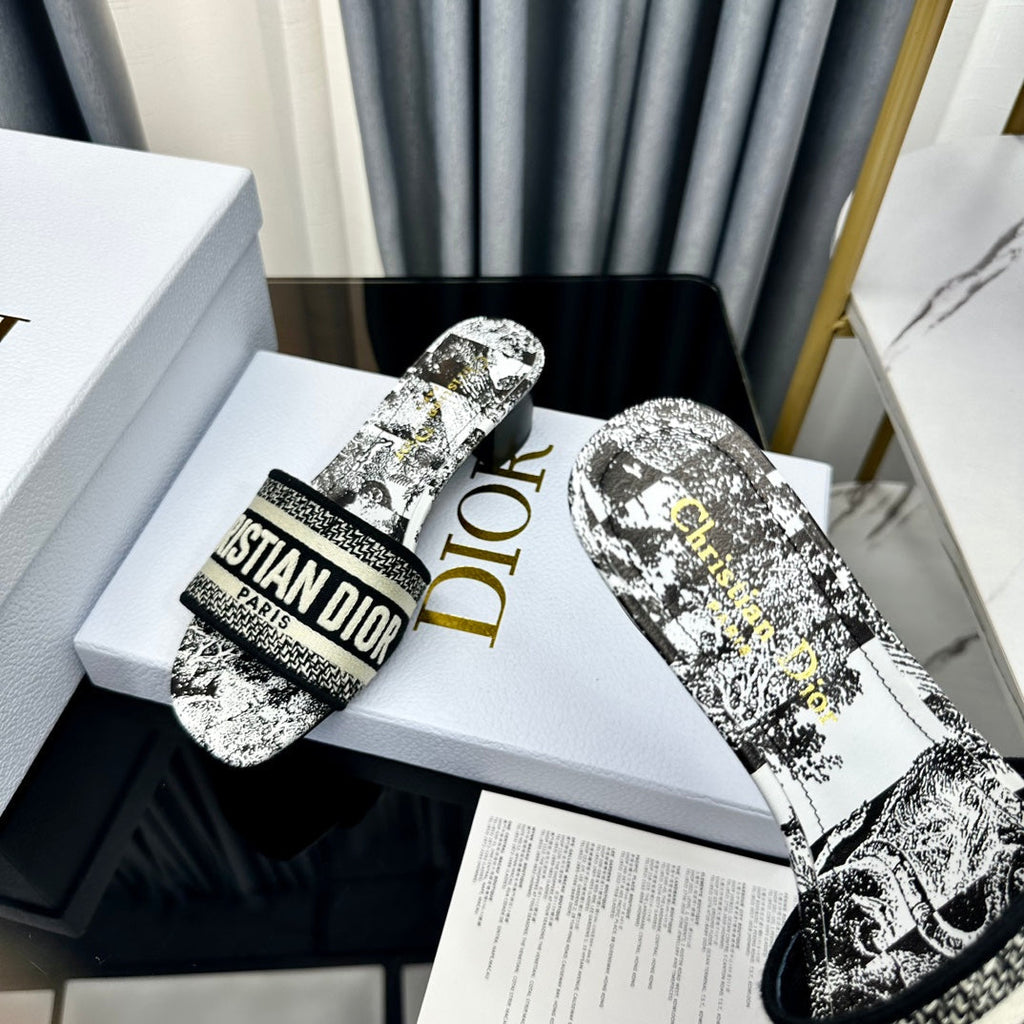 DIOR CD Mule Dway Heeled Slide 45mm Style 65