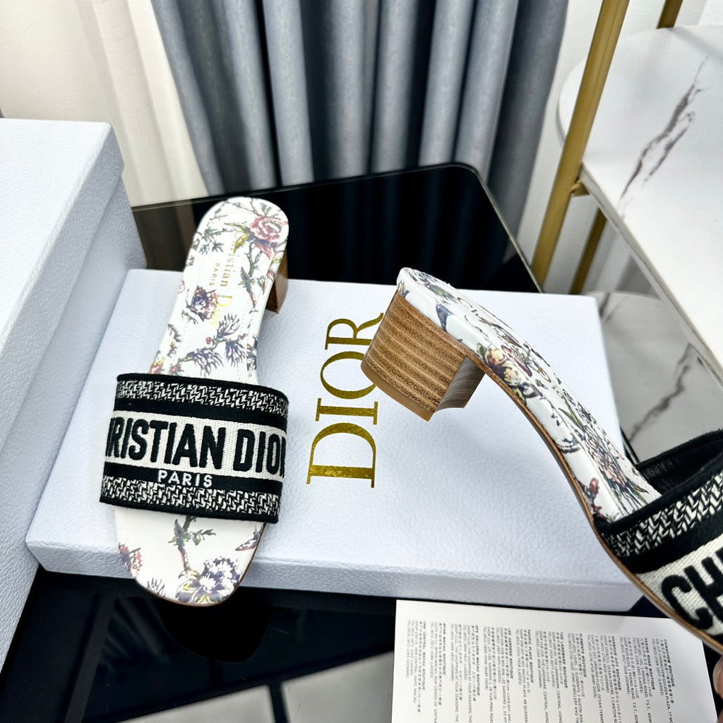 DIOR CD Mule Dway Heeled Slide 45mm Style 82