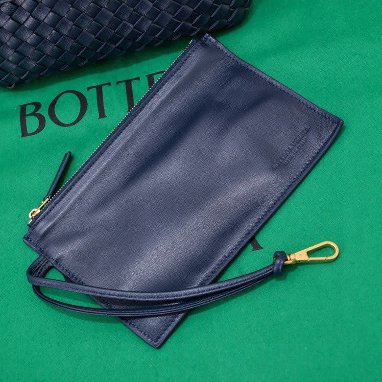BOTTEGA VENETA Mini Cabat 20cm Blue Lambskin Ghw