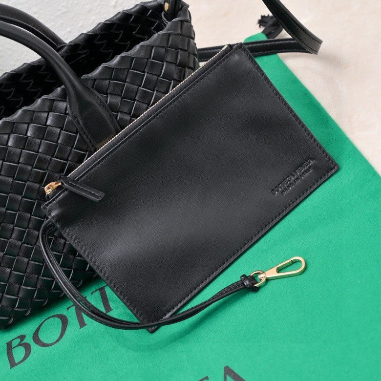 BOTTEGA VENETA Mini Cabat 20cm Black Lambskin Ghw
