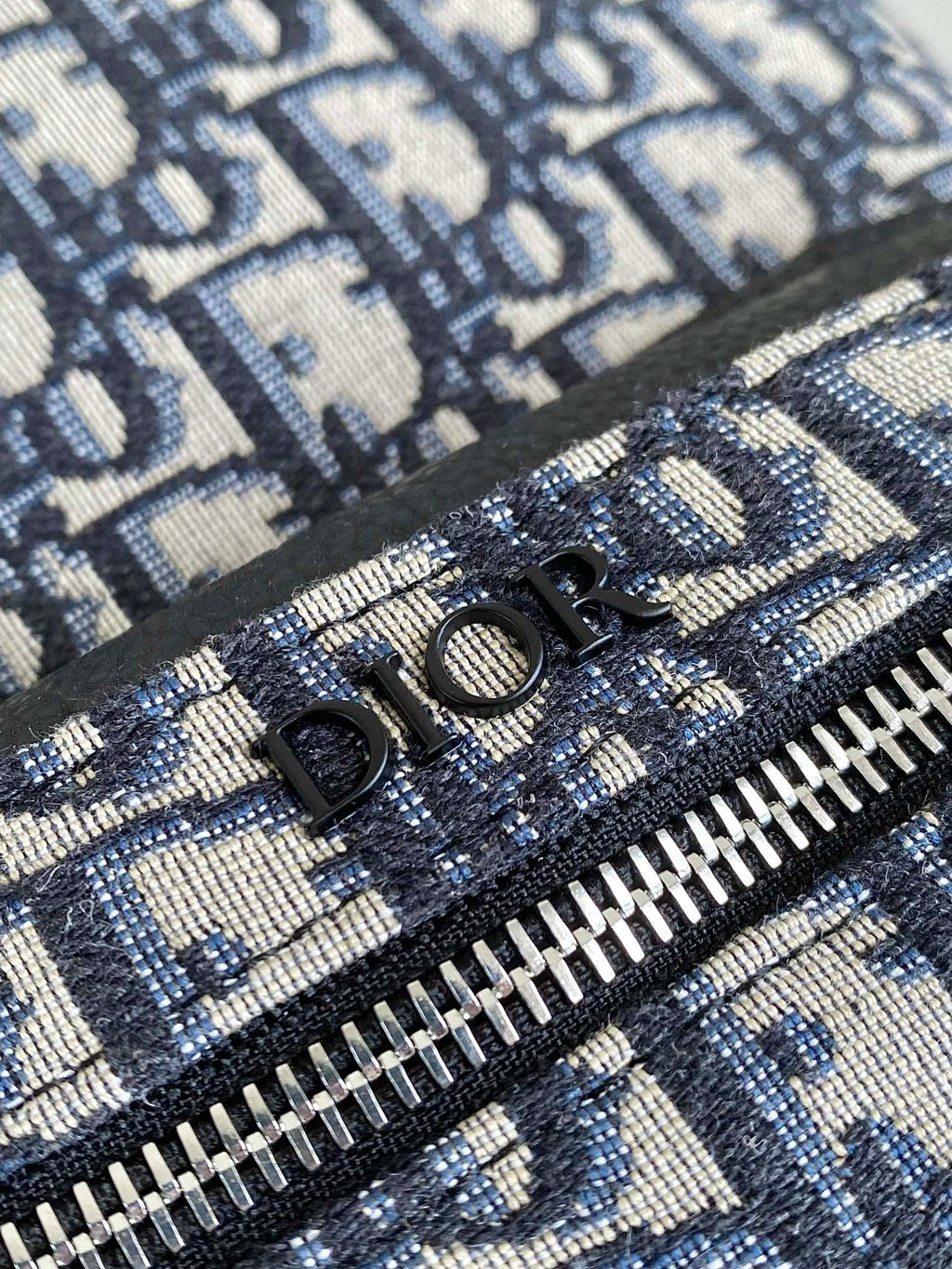 DIOR SMALL BACKPACK 32 BLUE OBLIQUE JACQUARD