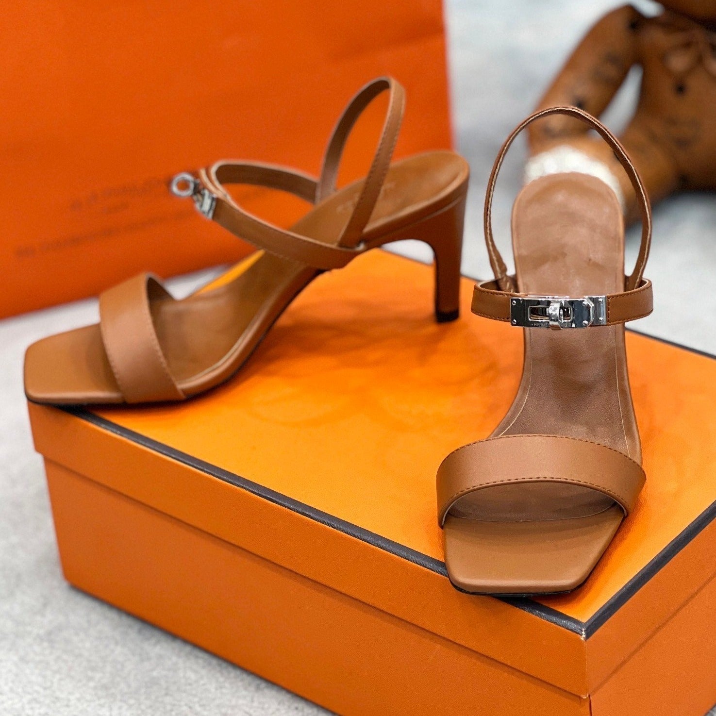 HERMES Glamour 75 Sandal Brown Leather