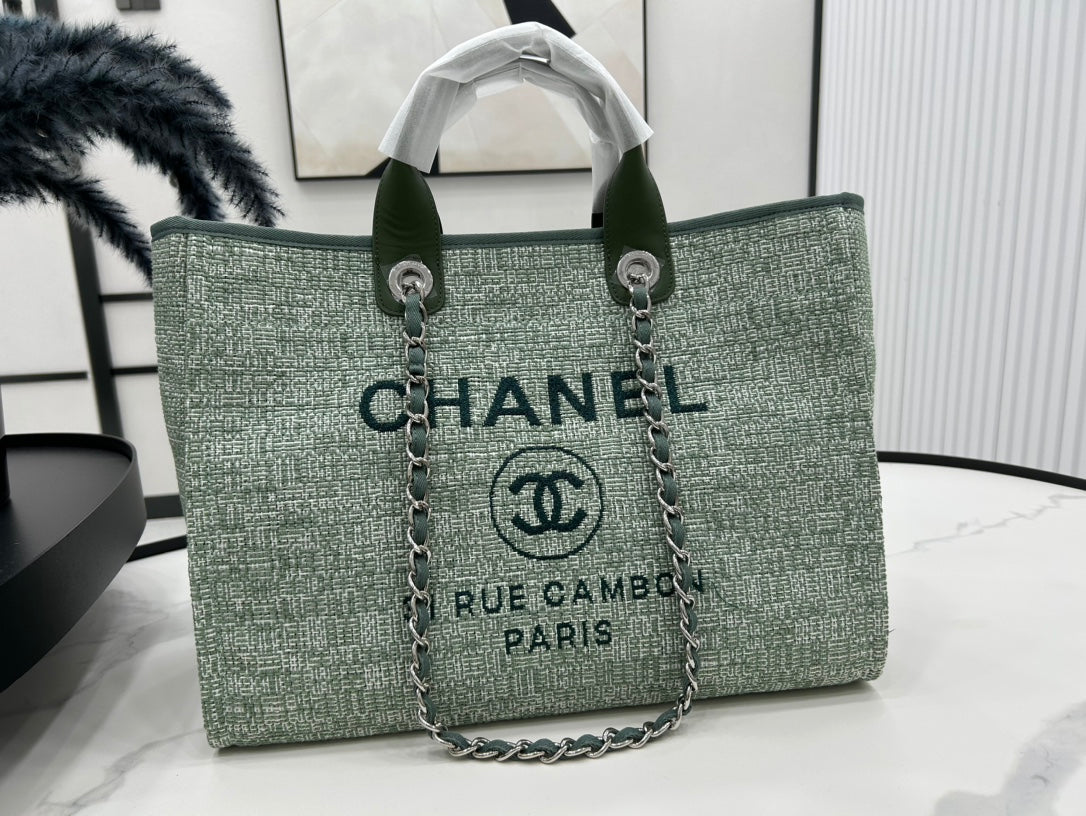CHANEL DEAUVILLE LARGE 38 TOTE BAG IN LIGHT GREEN CANVAS