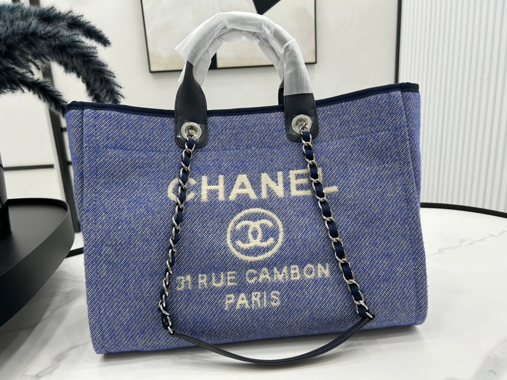 CHANEL DEAUVILLE LARGE 38 TOTE BAG IN VIOLET PURPLE CANVAS WITH WHITE LOGO