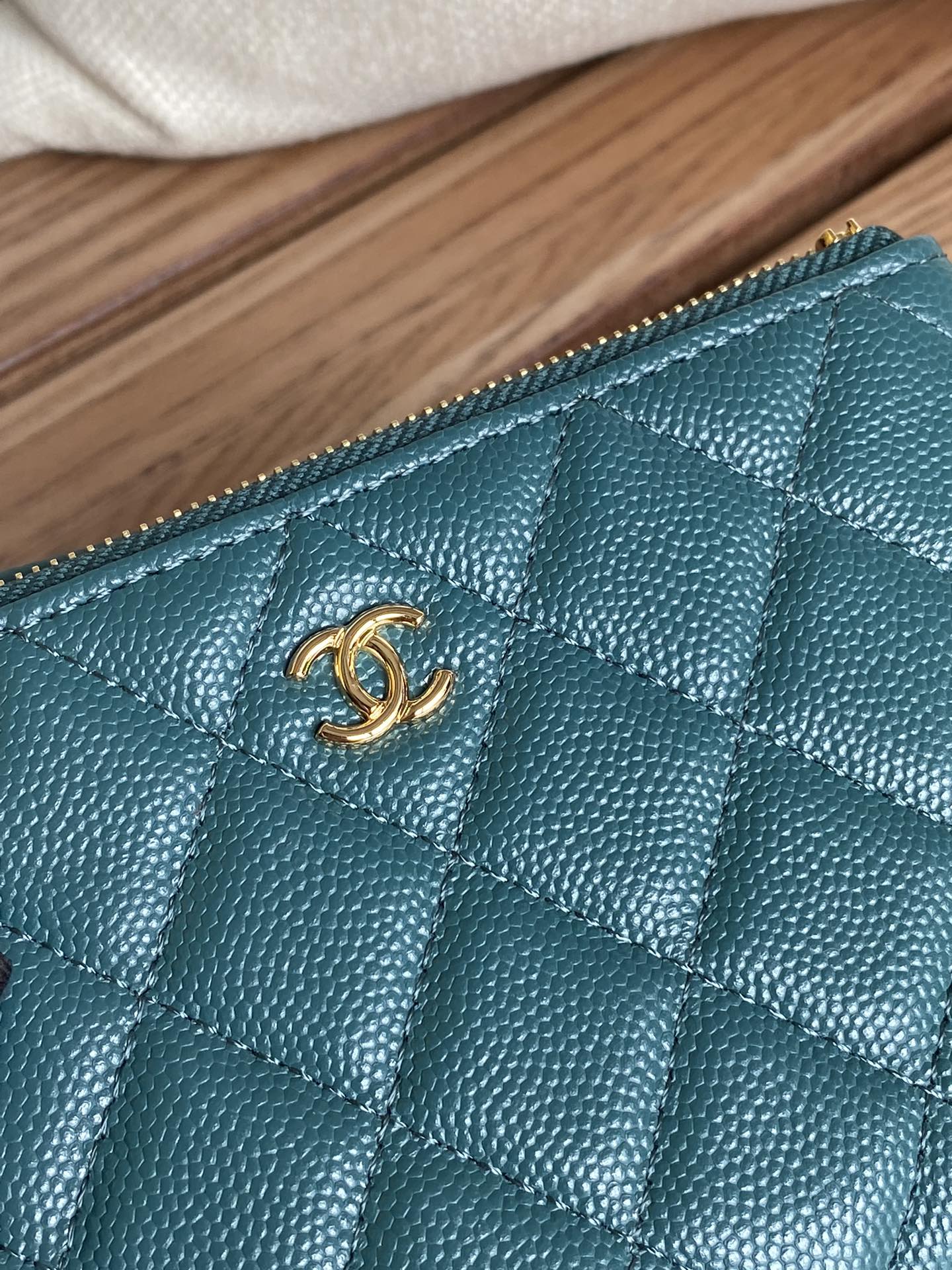 CHANEL CLASSIC SMALL 15 ZIPPED POUCH IN PINE GREEN GRAINED CALFSKIN