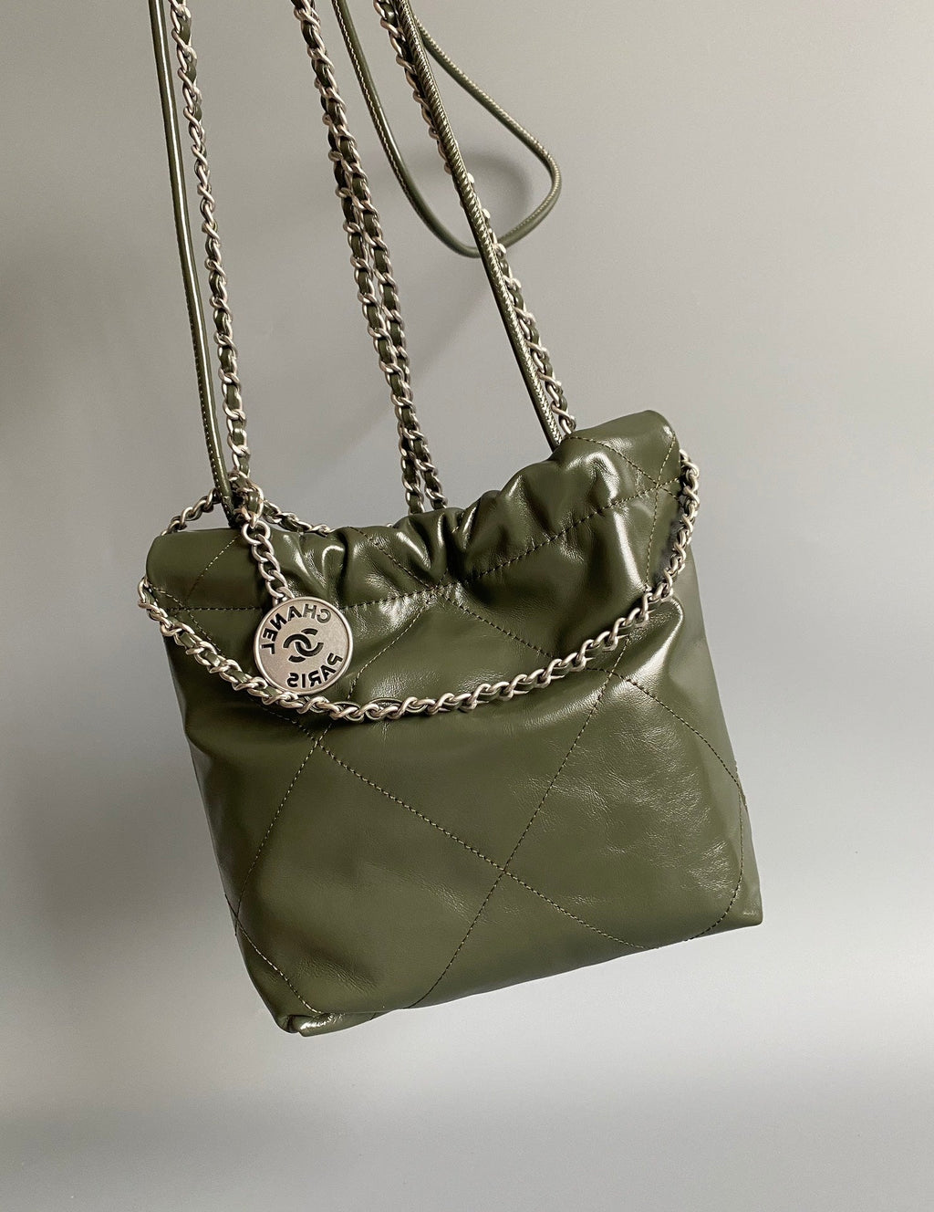 CHANEL HOBO MINI 20CM OLIVE LAMBSKIN