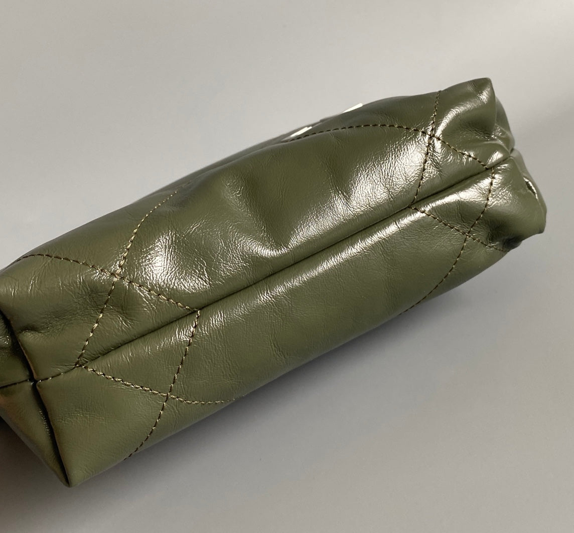 CHANEL HOBO MINI 20CM OLIVE LAMBSKIN