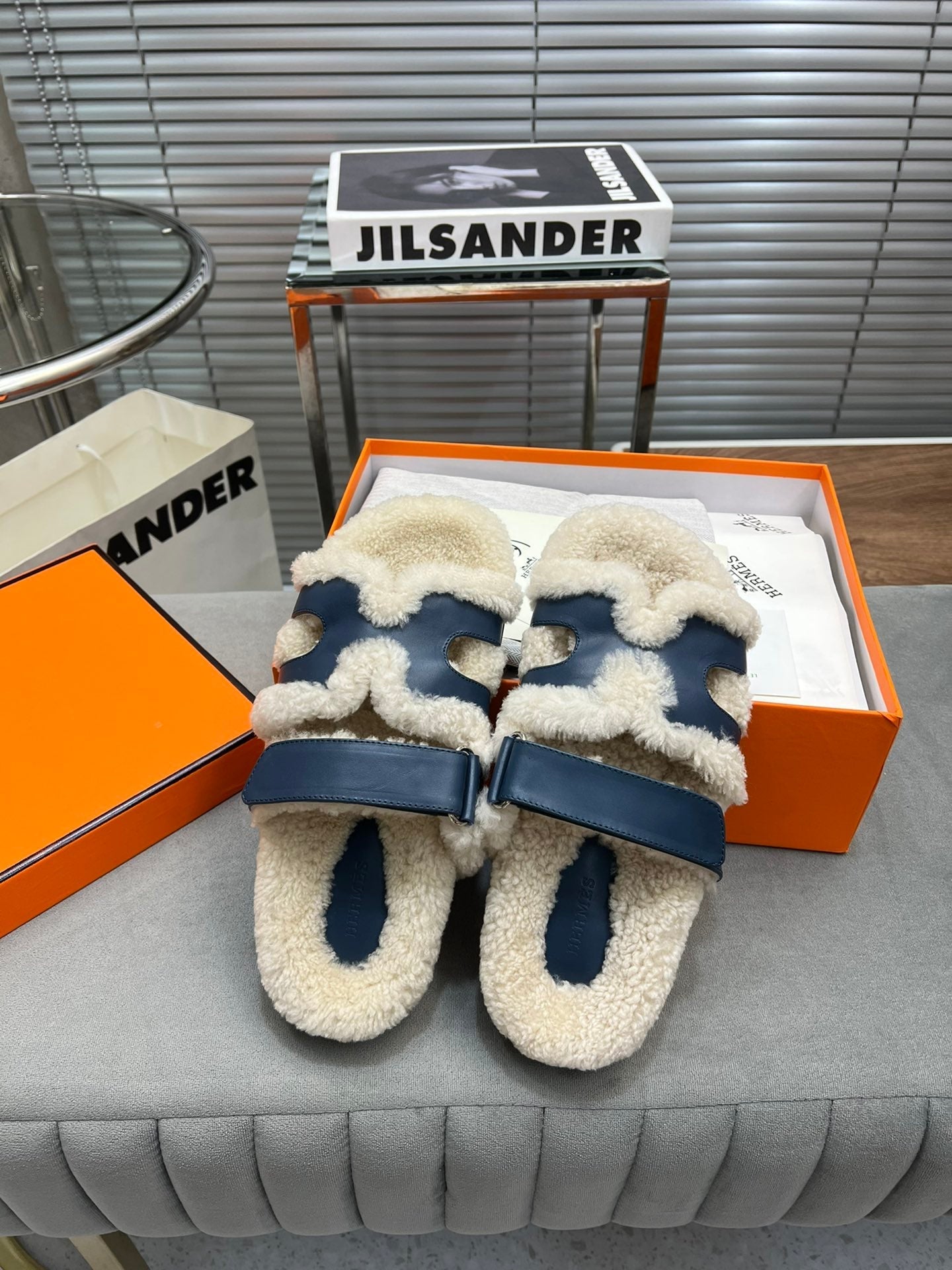 HERMES CHYPRE SLIPPERS IN BEIGE LAMB WOOL AND CLASSIC BLUE CALFSKIN