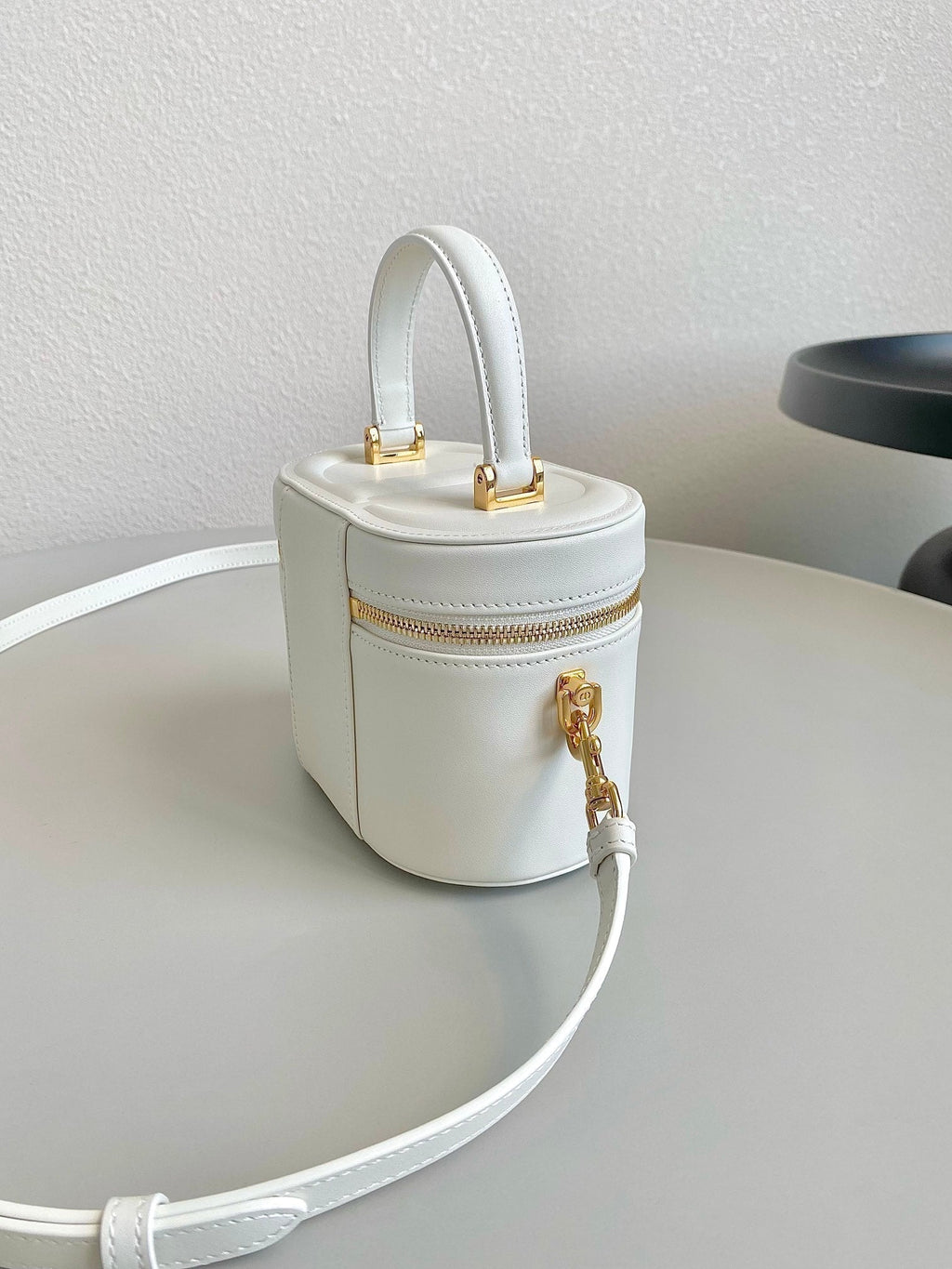 DIOR SIGNATURE VANITY 16 IN WHITE LAMBSKIN