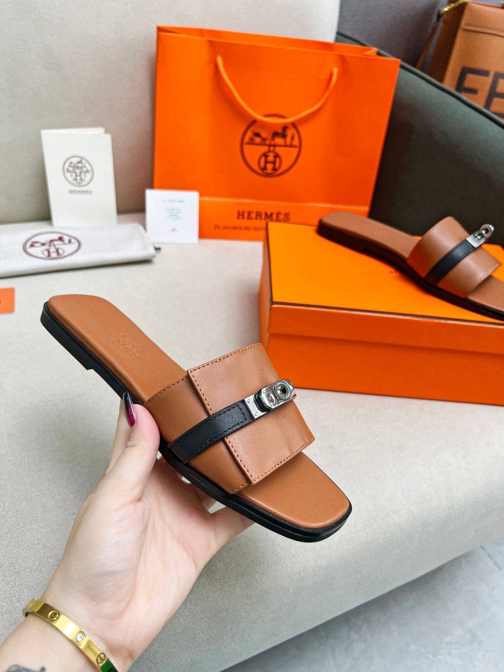 HERMES Giulia Sandal Brown Black Calfskin