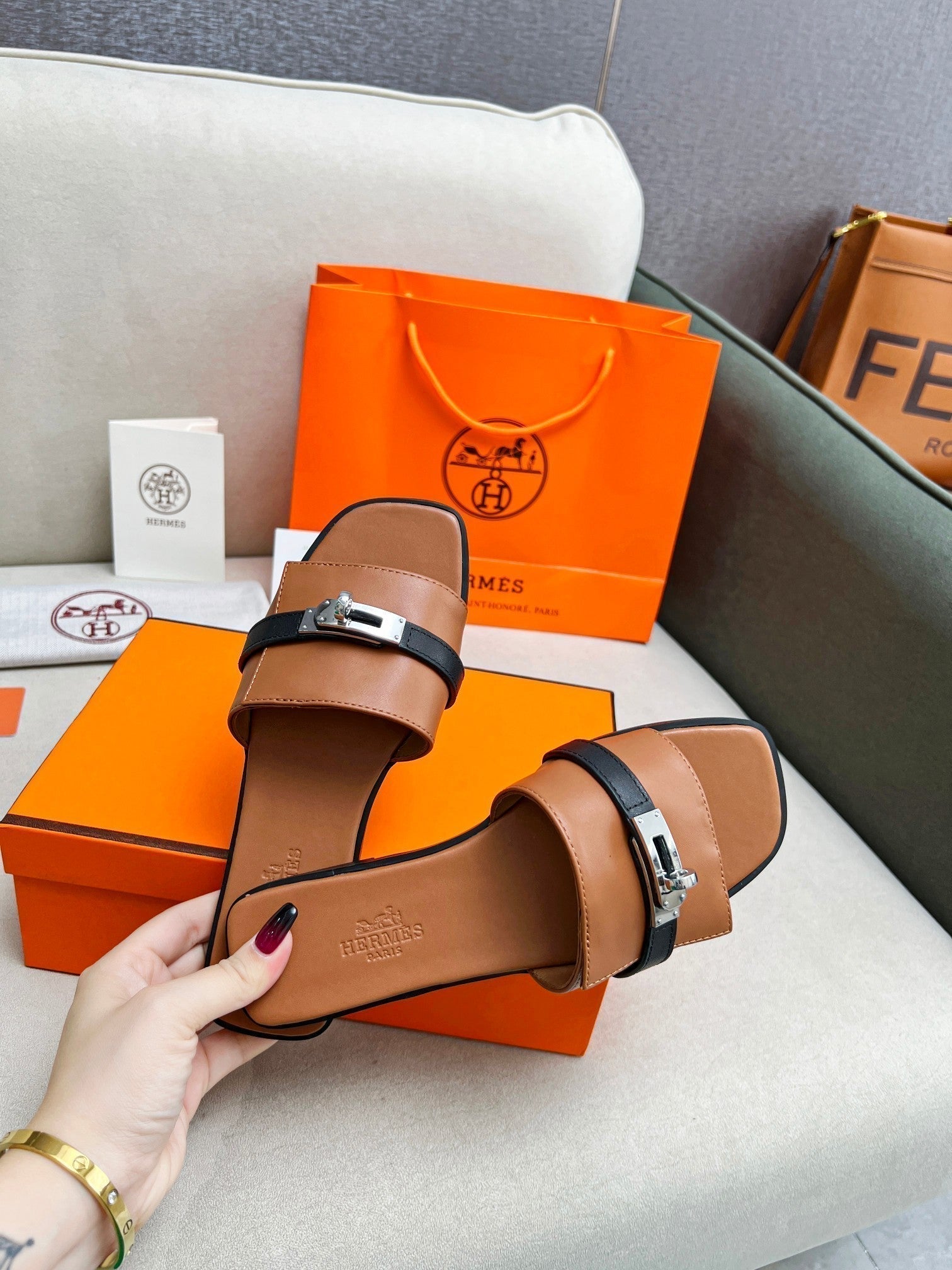 HERMES Giulia Sandal Brown Black Calfskin