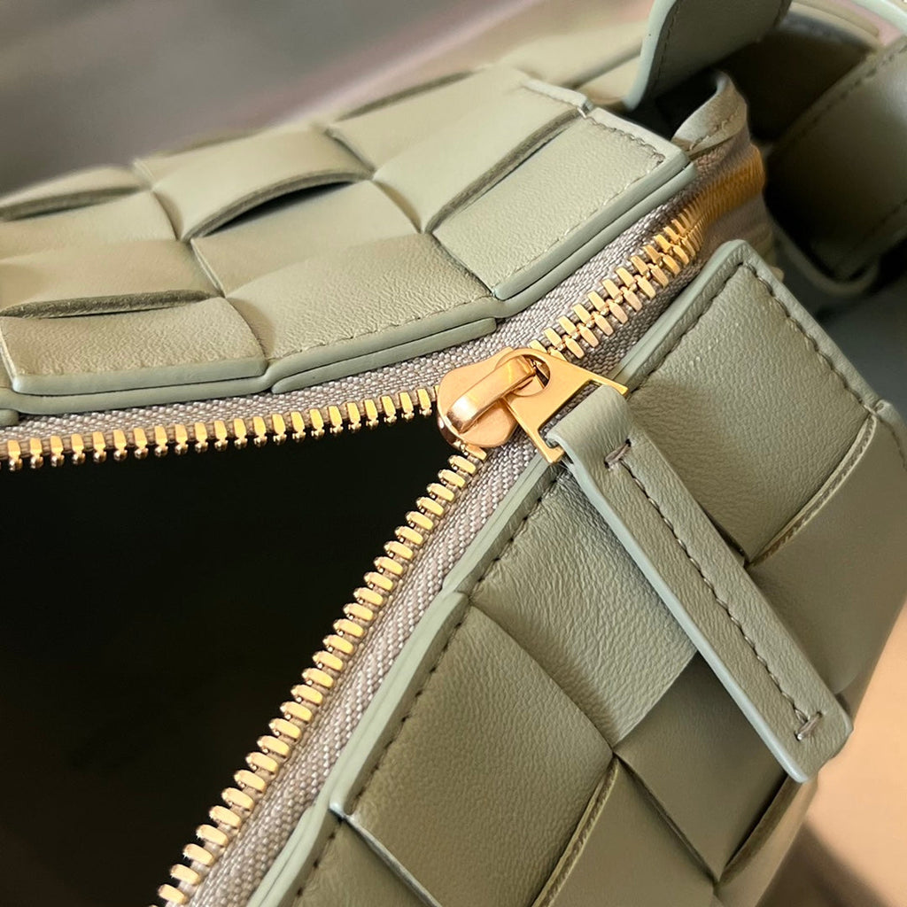 BOTTEGA VENETA SMALL 22 CASSETTE IN EICRU BEIGE LAMBSKIN