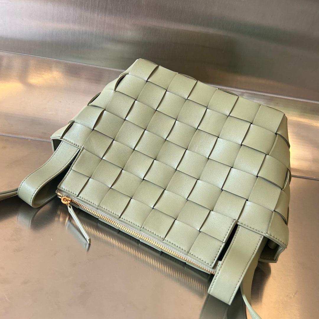 BOTTEGA VENETA SMALL 22 CASSETTE IN EICRU BEIGE LAMBSKIN