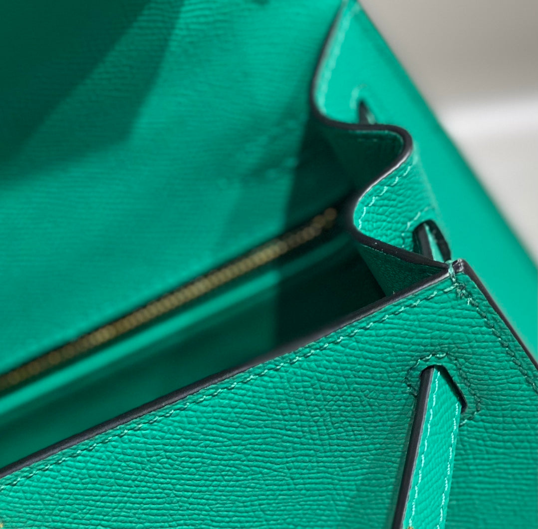 HERMES KELLY 25CM IN VERT VERTIGO EPSOM CALFSKIN GOLD HARDWARE