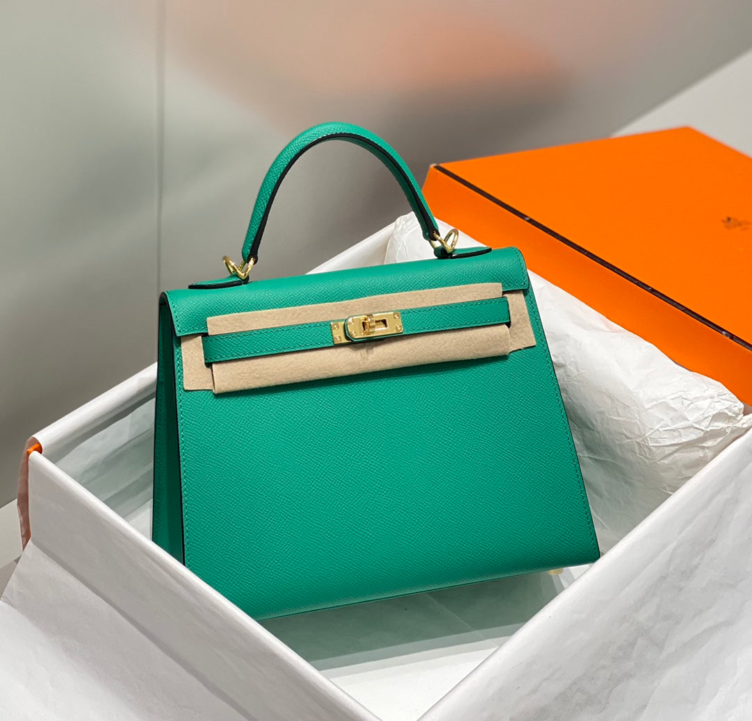 HERMES KELLY 25CM IN VERT VERTIGO EPSOM CALFSKIN GOLD HARDWARE
