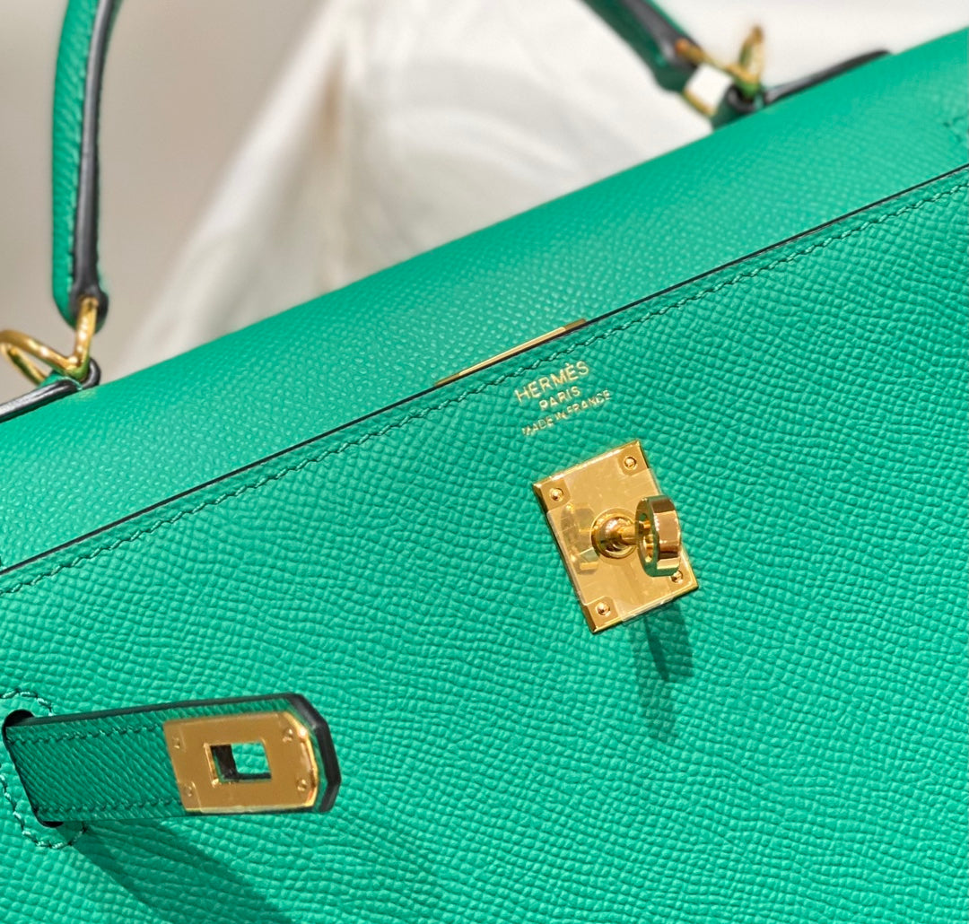 HERMES KELLY 25CM IN VERT VERTIGO EPSOM CALFSKIN GOLD HARDWARE