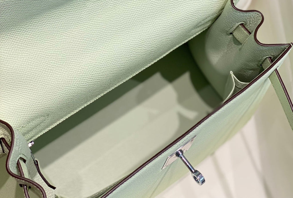 HERMES KELLY 28CM IN VERT FIZZ SWIFT CALFSKIN SILVER HARDWARE