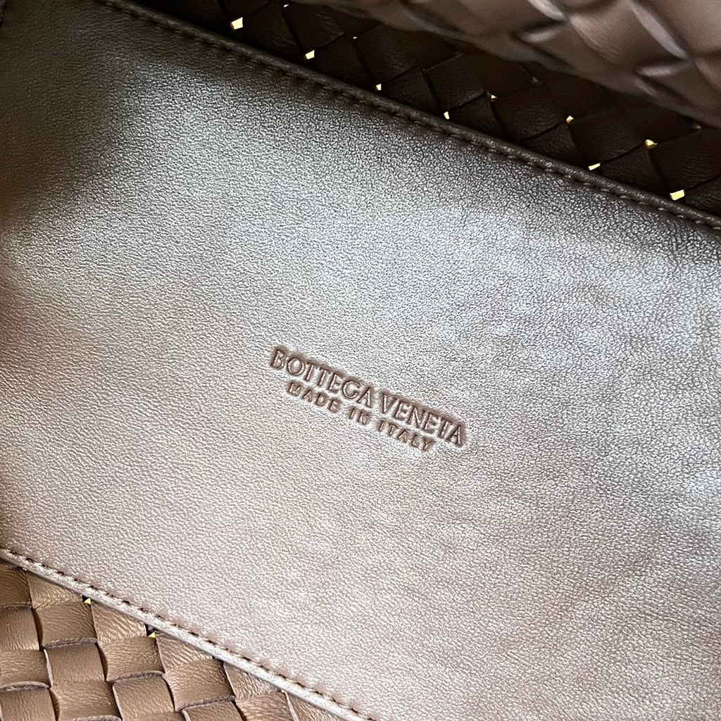 BOTTEGA VENETA MINI CABAT 20 IN SADDLE BROWN LAMBSKIN
