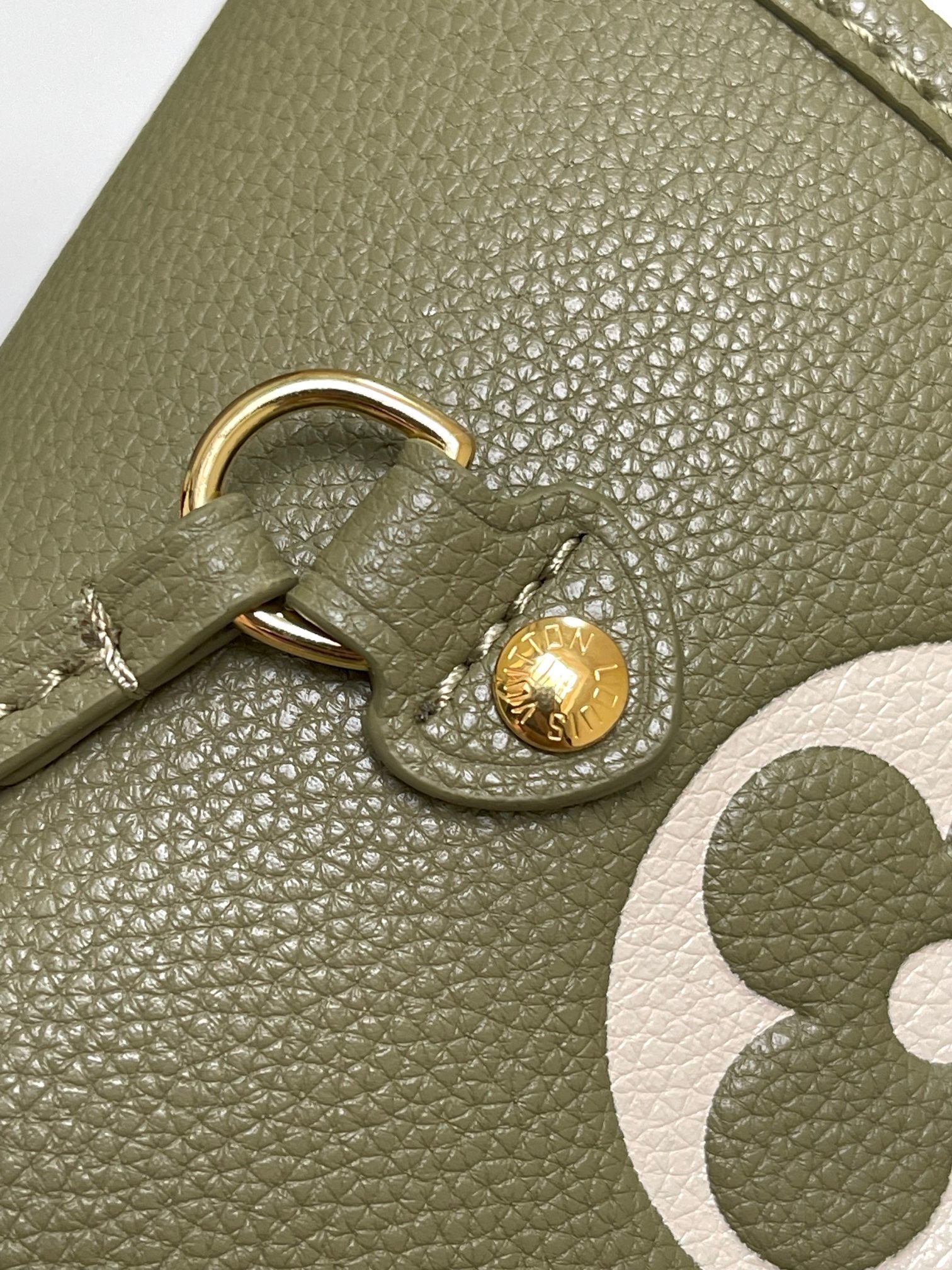 LOUIS VUITTON NEVERFULL MM 32 KHAKI CREAM MONOGRAM EMPREINTE LEATHER