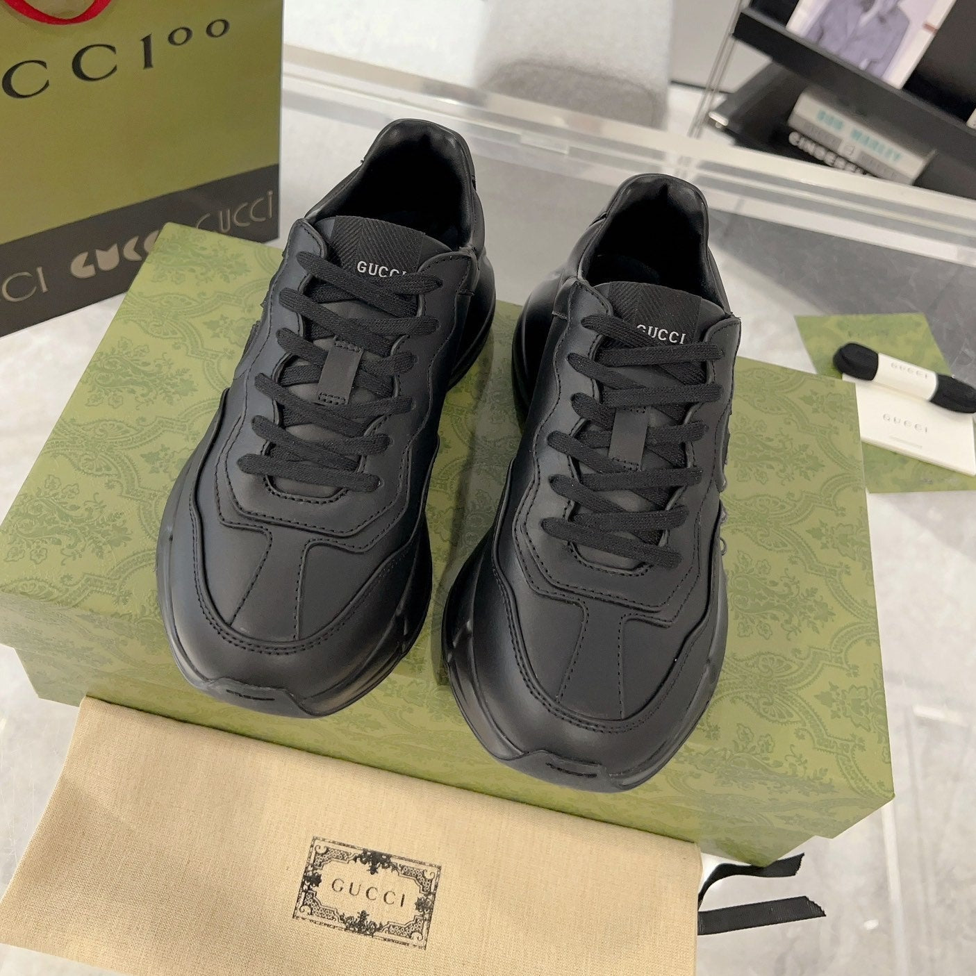 GUCCI Rhyton Trainer Leather Black
