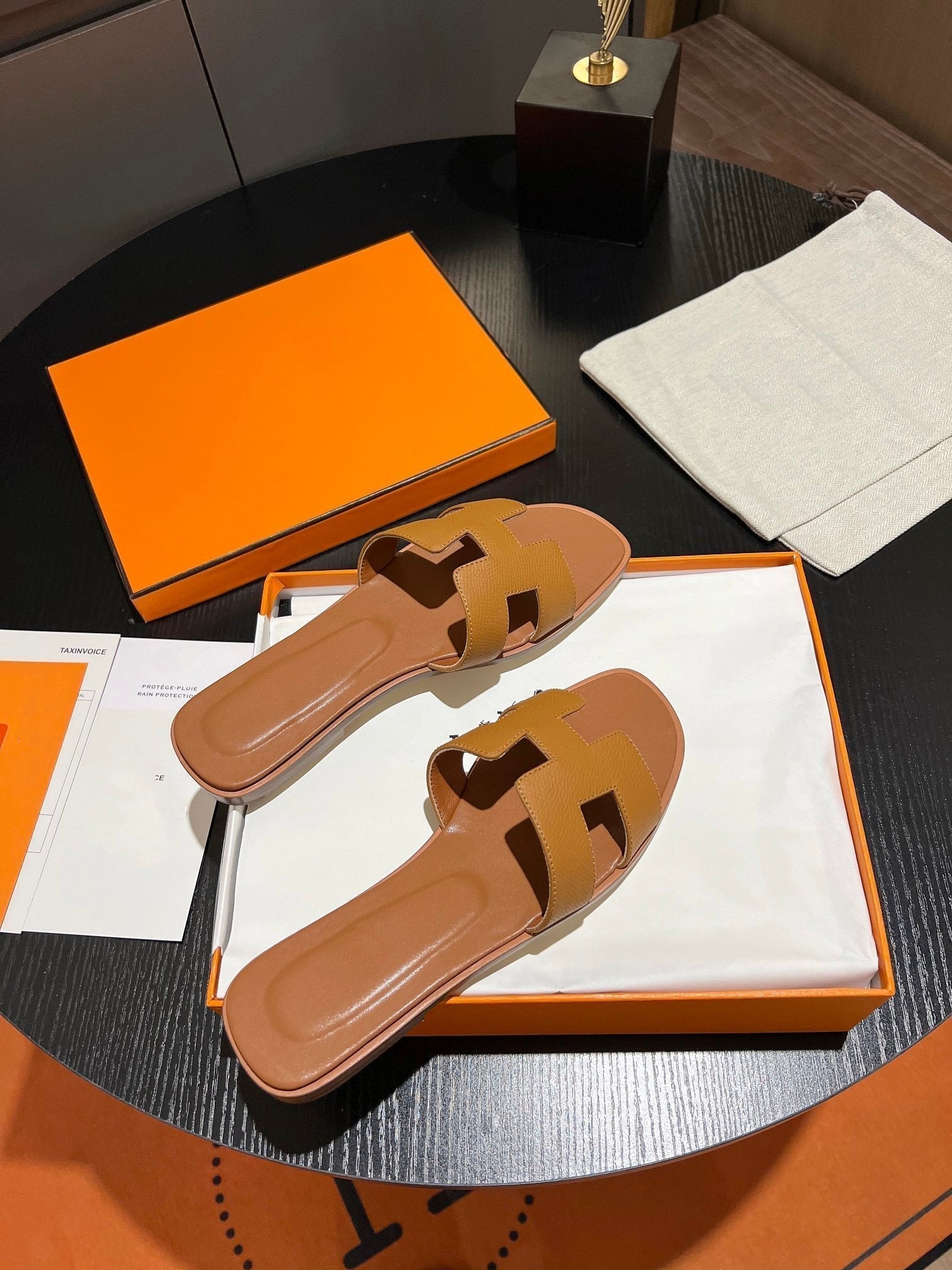 HERMES 0RAN SANDAL Leather Brown