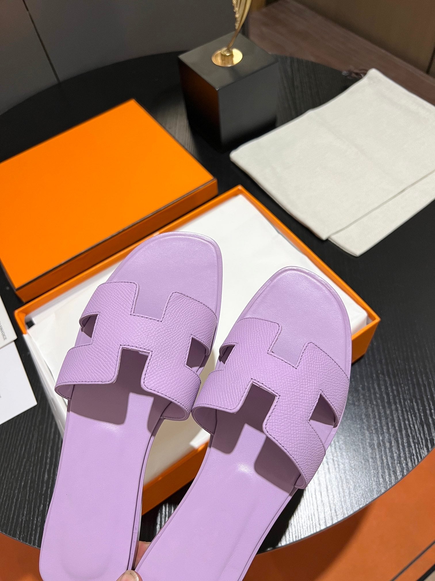 HERMES 0RAN SANDAL Leather Lavender