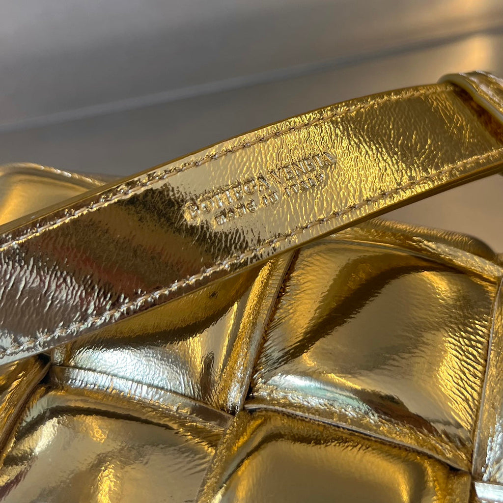 BOTTEGA VENETA MINI CASSETTE 18 IN GOLDEN LAMBSKIN