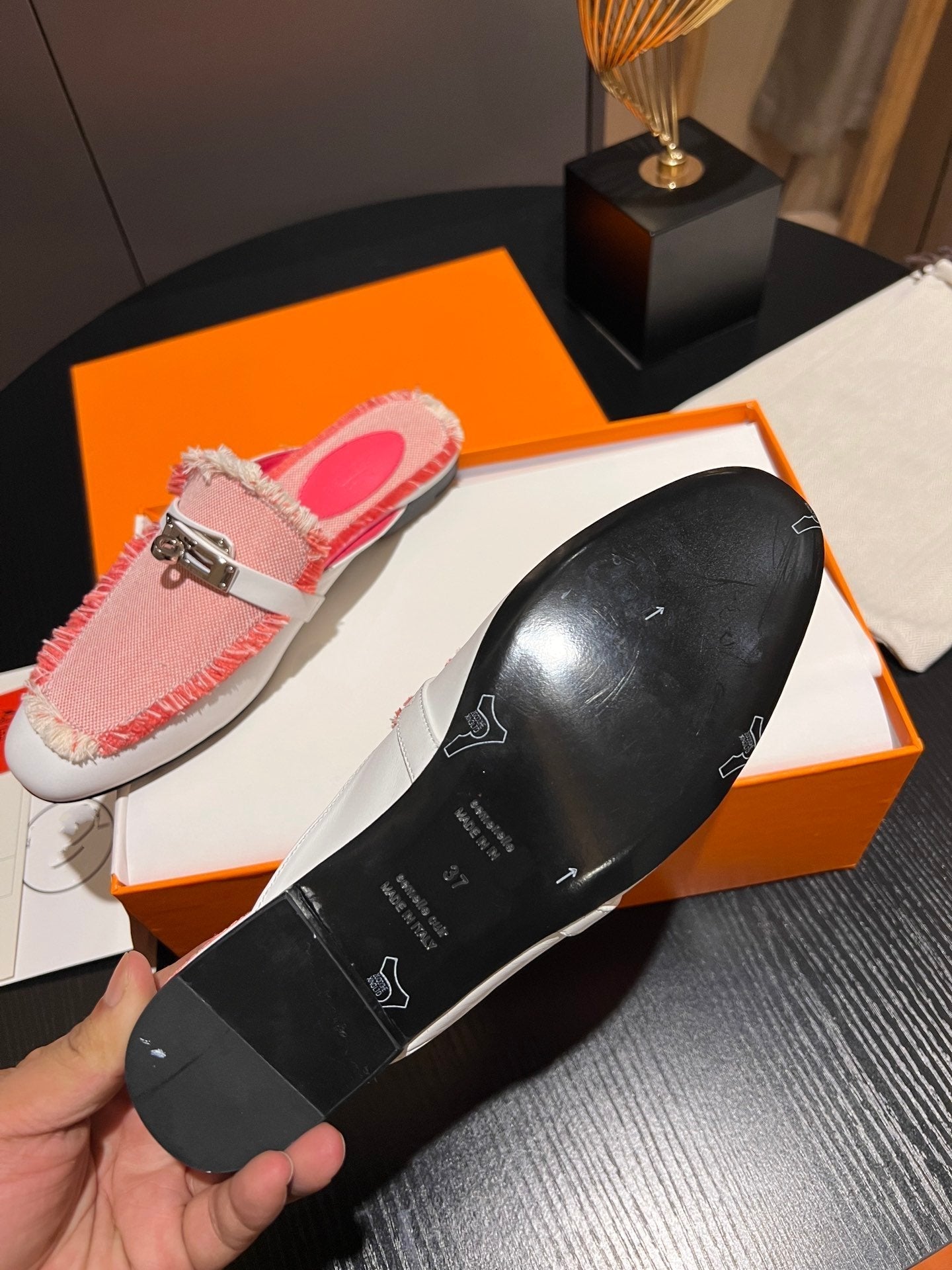 HERMES 0z Mule Beige Glaise / Framboise