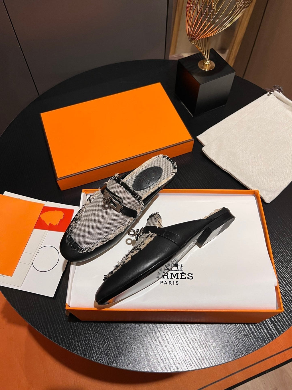 HERMES 0z Mule Noir/Prunoir