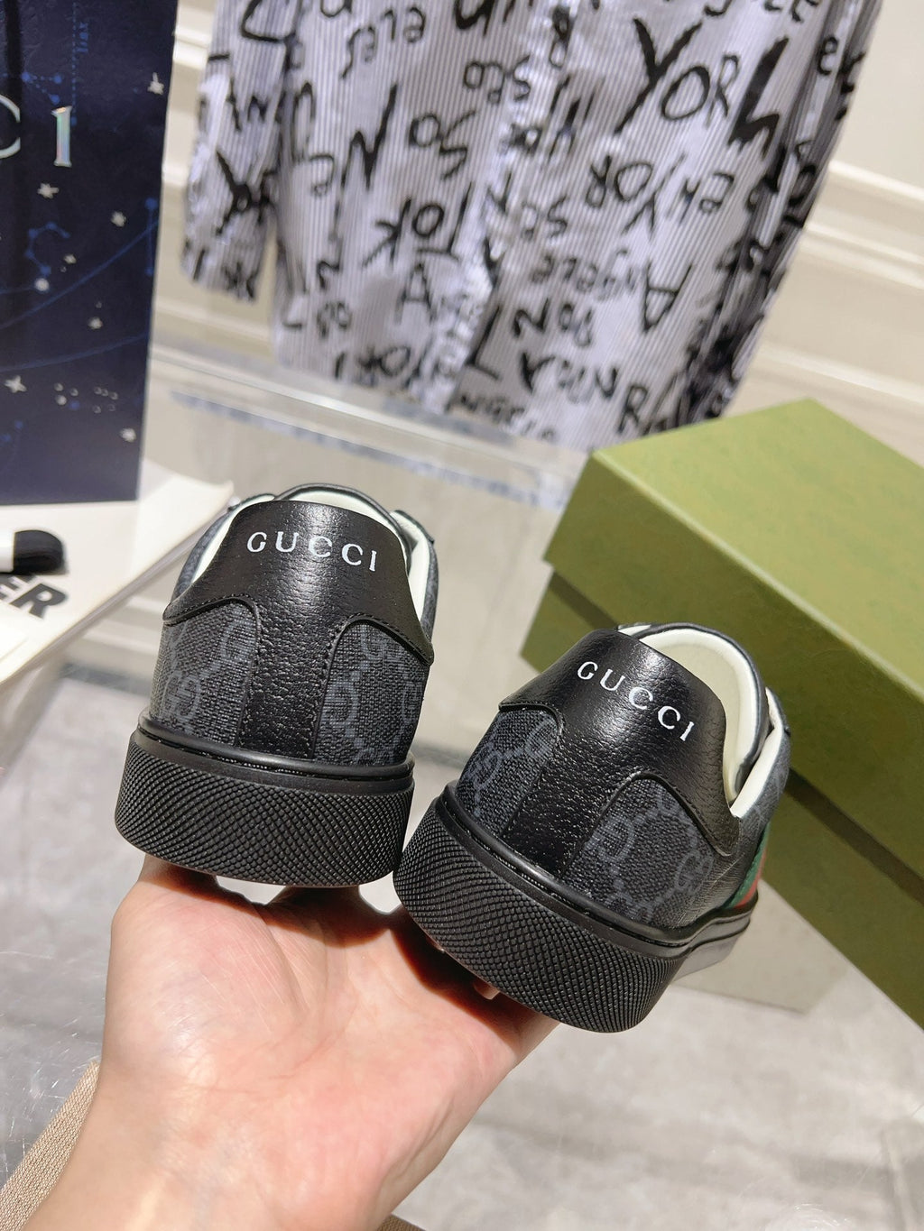 GUCCI ACE  SUPREME TRAINER BLACK CALFSKIN WITH PATTERNS