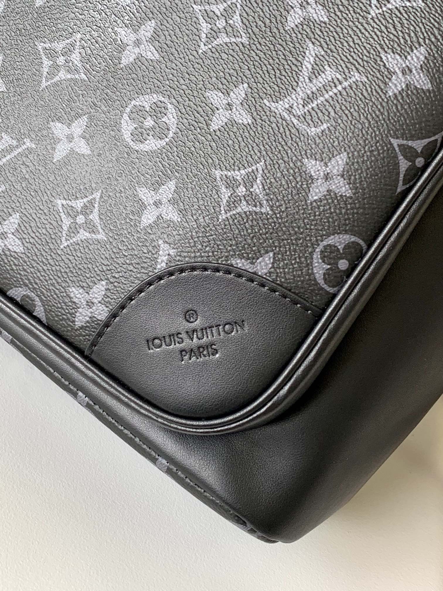 LOUIS VUITTON DISCOVERY BACKPACK 41 IN BLACK MONOGRAM MACASSAR CANVAS AND CALFSKIN