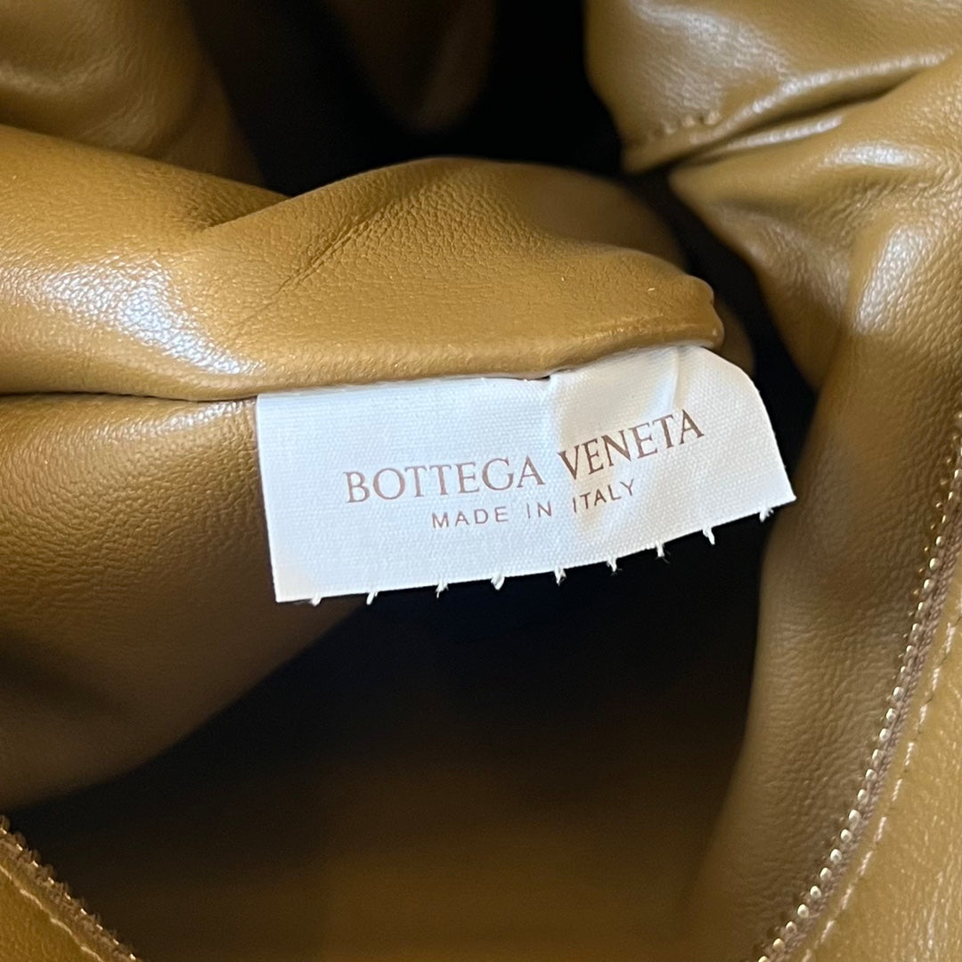 BOTTEGA VENETA SMALL JODIE 48 CARAMEL BROWN CALFSKIN