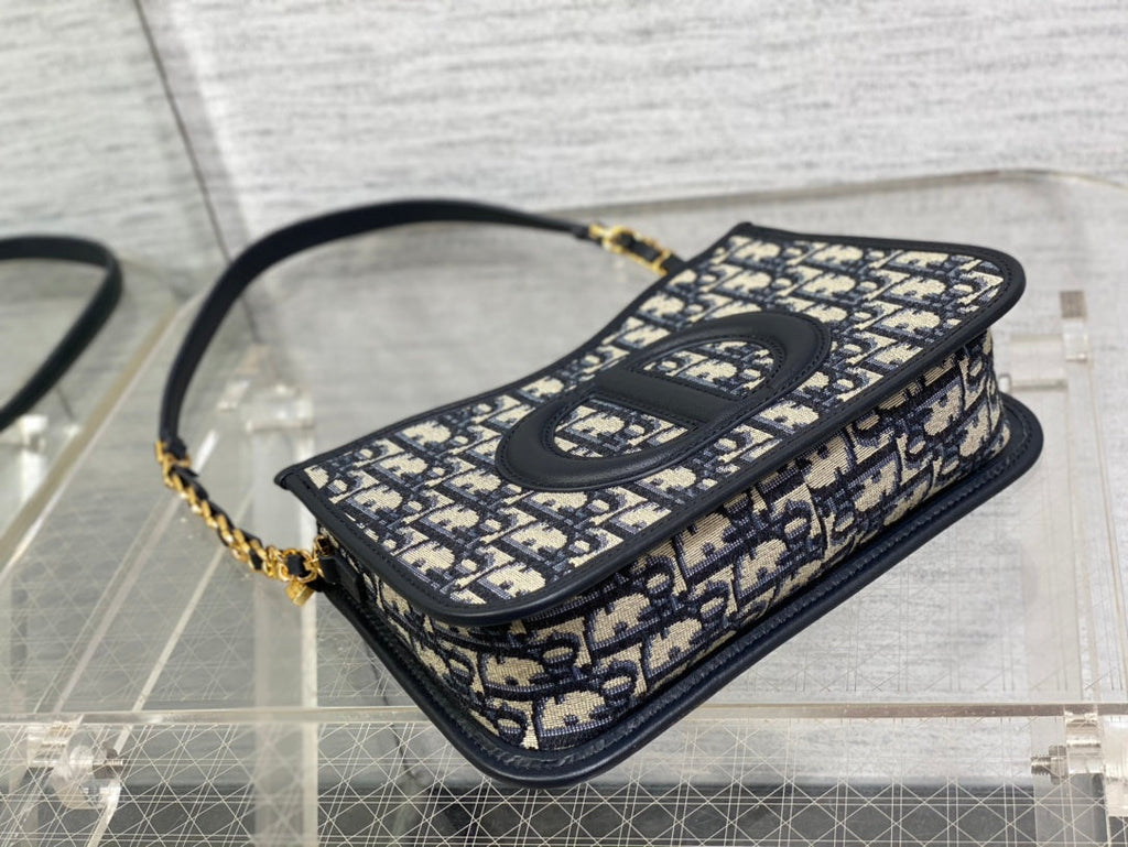DIOR HOBO SIGNATURE 23  BAG IN BLACK BEIGE PATTERN LAMBSKIN
