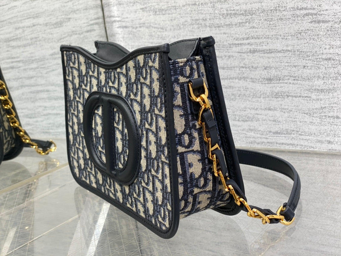 DIOR HOBO SIGNATURE 23  BAG IN BLACK BEIGE PATTERN LAMBSKIN