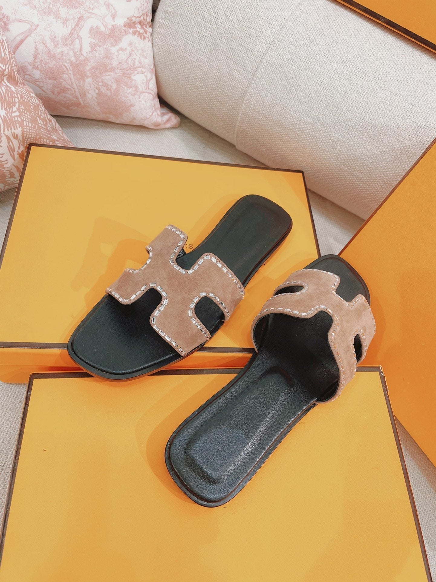 HERMES 0ran Sandal Calfskin Rhinestone Brown
