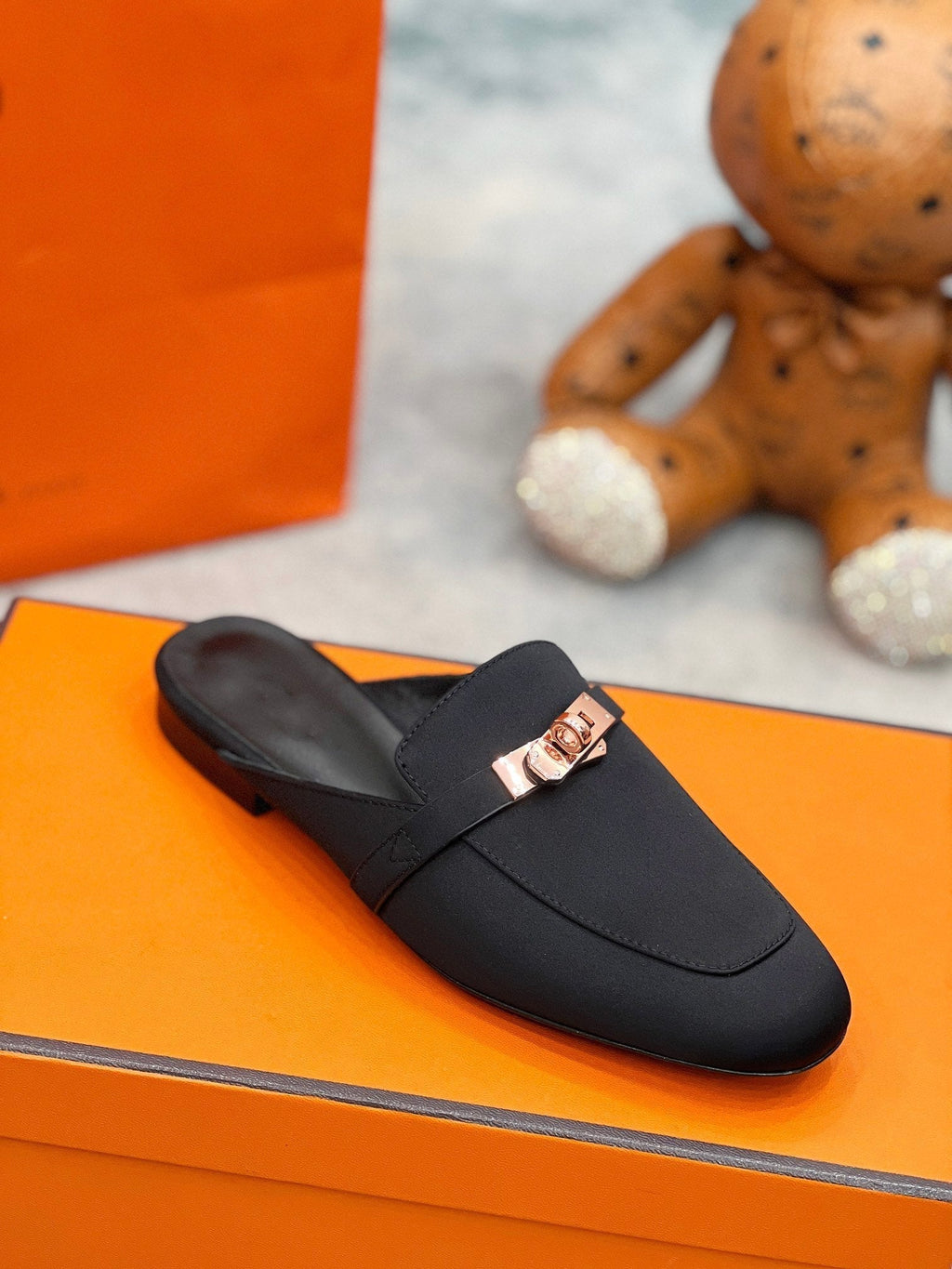 HERMES 0Z Mule Black Silk Thick Cloth/Sheepskin