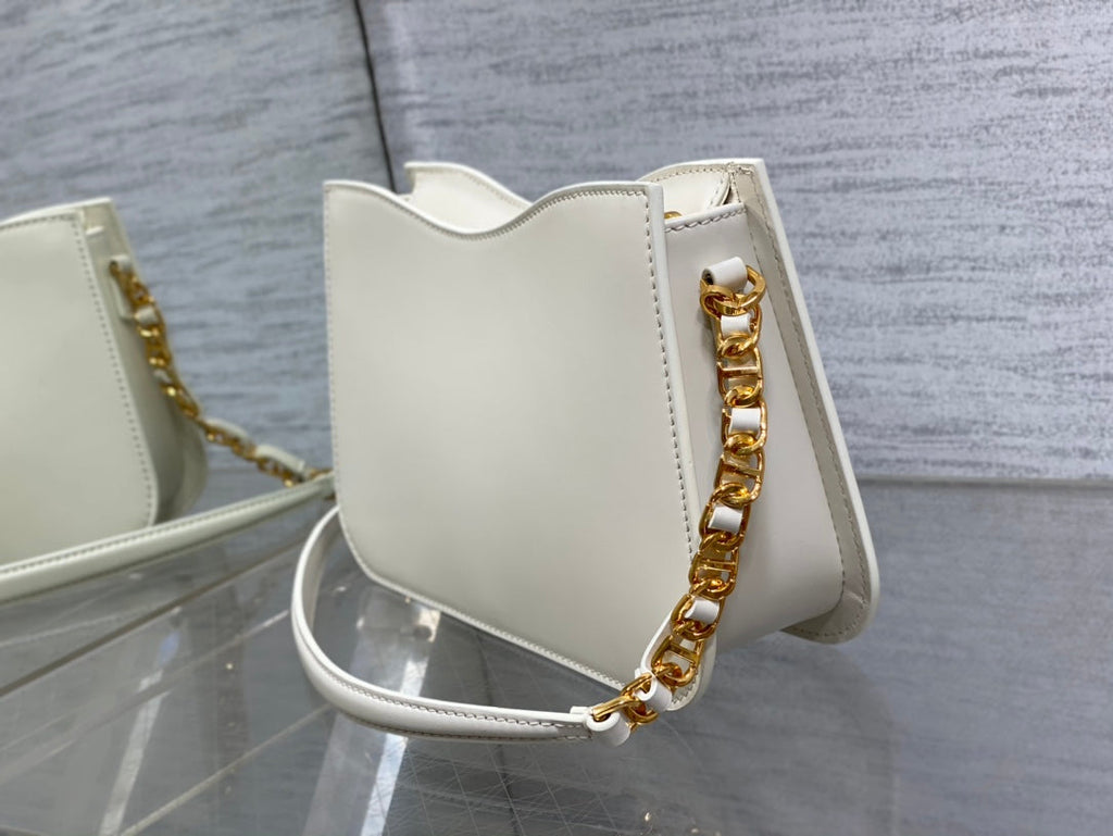 DIOR HOBO SIGNATURE 23  BAG IN WHITE LAMBSKIN