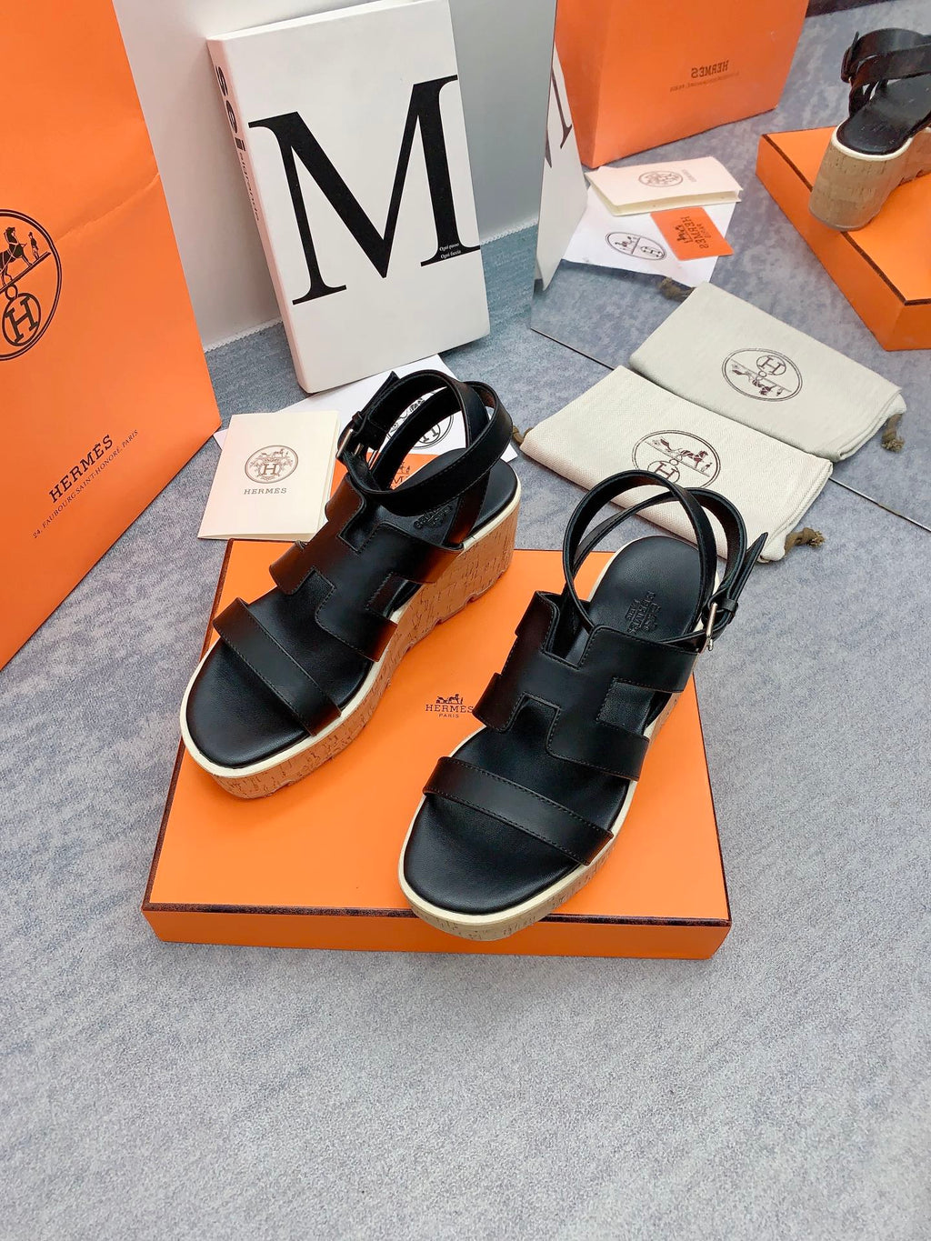 HERMES HAVANE 30 SANDAL IN BLACK CALFSKIN